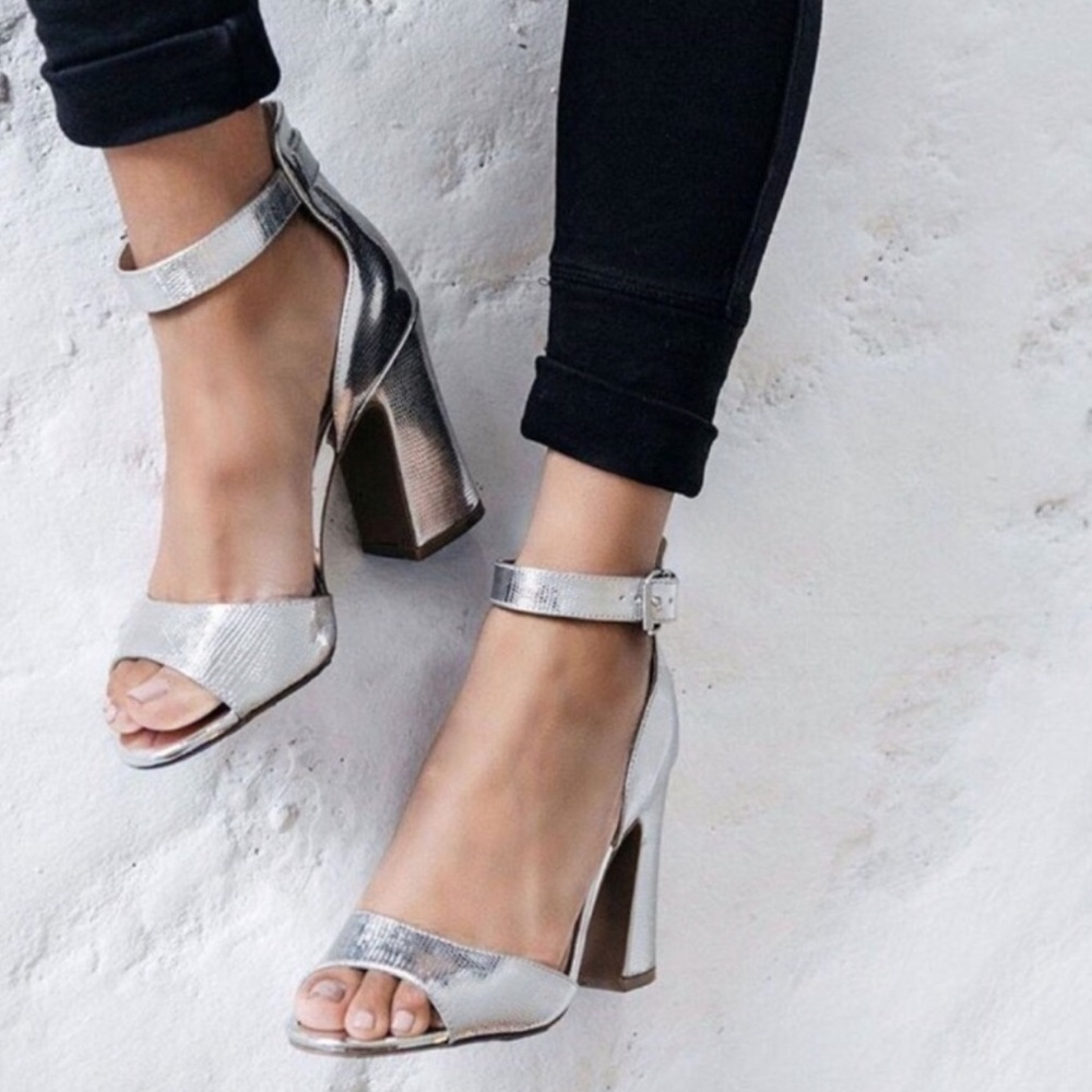 Qupid metallic block heel